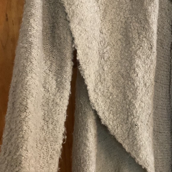 Cardigan - Picture 2 of 2